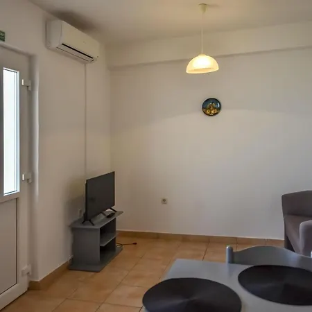Apartments Nera Primosten Exterior photo