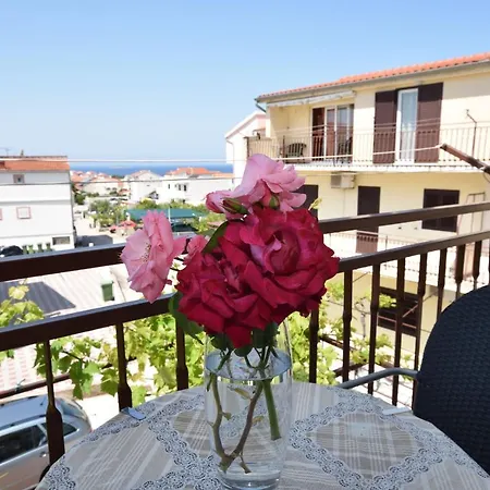 Apartments Nera Primosten Exterior photo
