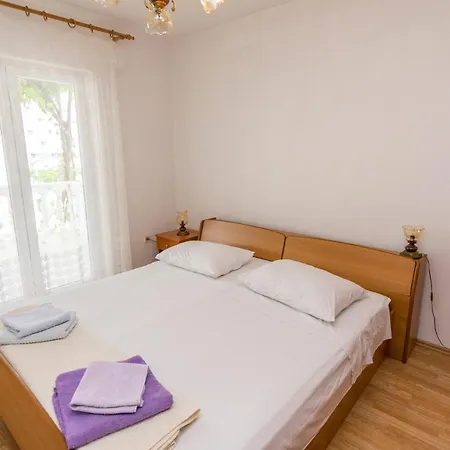 Apartments Nera Primosten Exterior photo