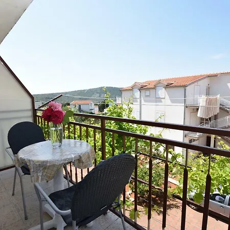 Apartments Nera Primosten Exterior photo