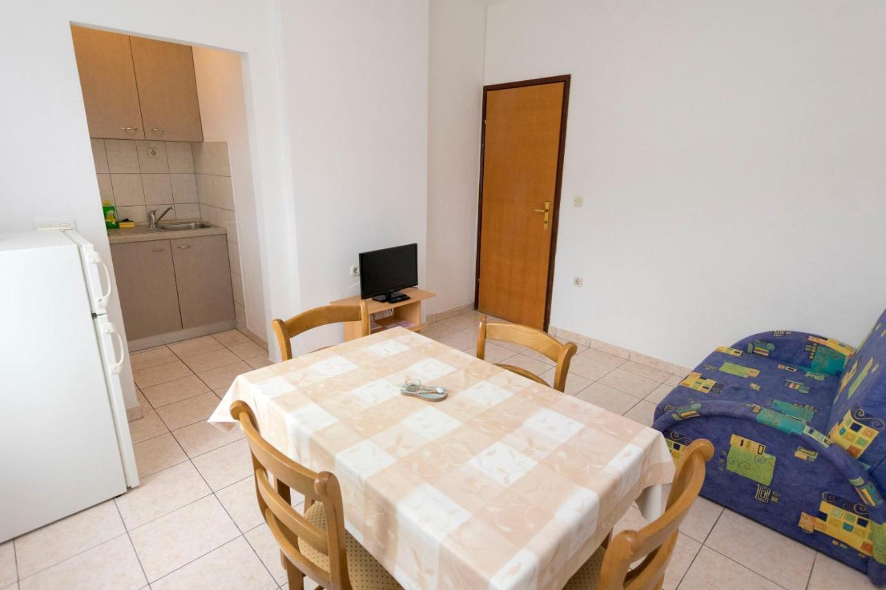 Nera Apartment Primosten